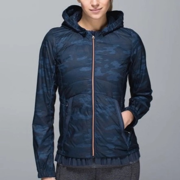 lululemon athletica Jackets & Blazers - Lululemon Spring Fling Camo Coat
